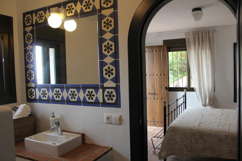 El Nispero Dulce Bed & Breakfast Alcaucin Ngoại thất bức ảnh